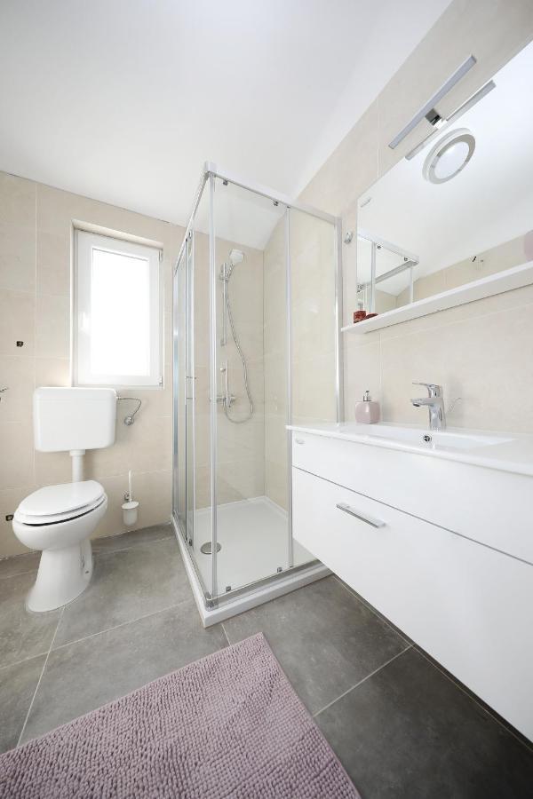 Apartments Noa Nin Zdrijac Zewnętrze zdjęcie